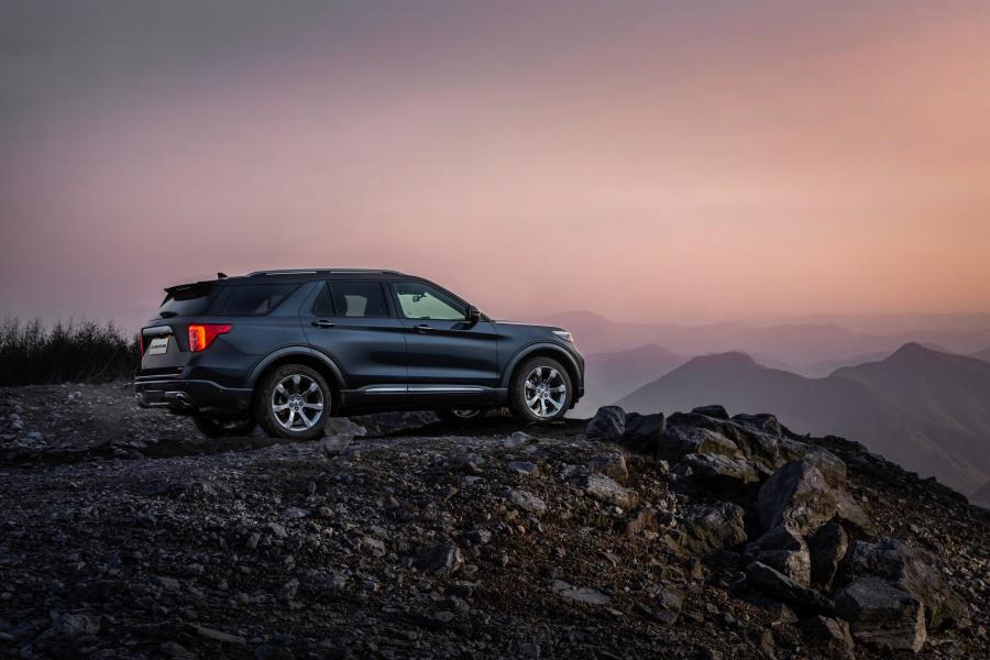 Ford Explorer Platinum 2020 года  (CN) (фото 9 из 14)